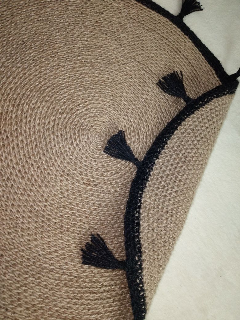 Плетений круглий килимок з китицями, джутовий еко коврик бохо, лофт