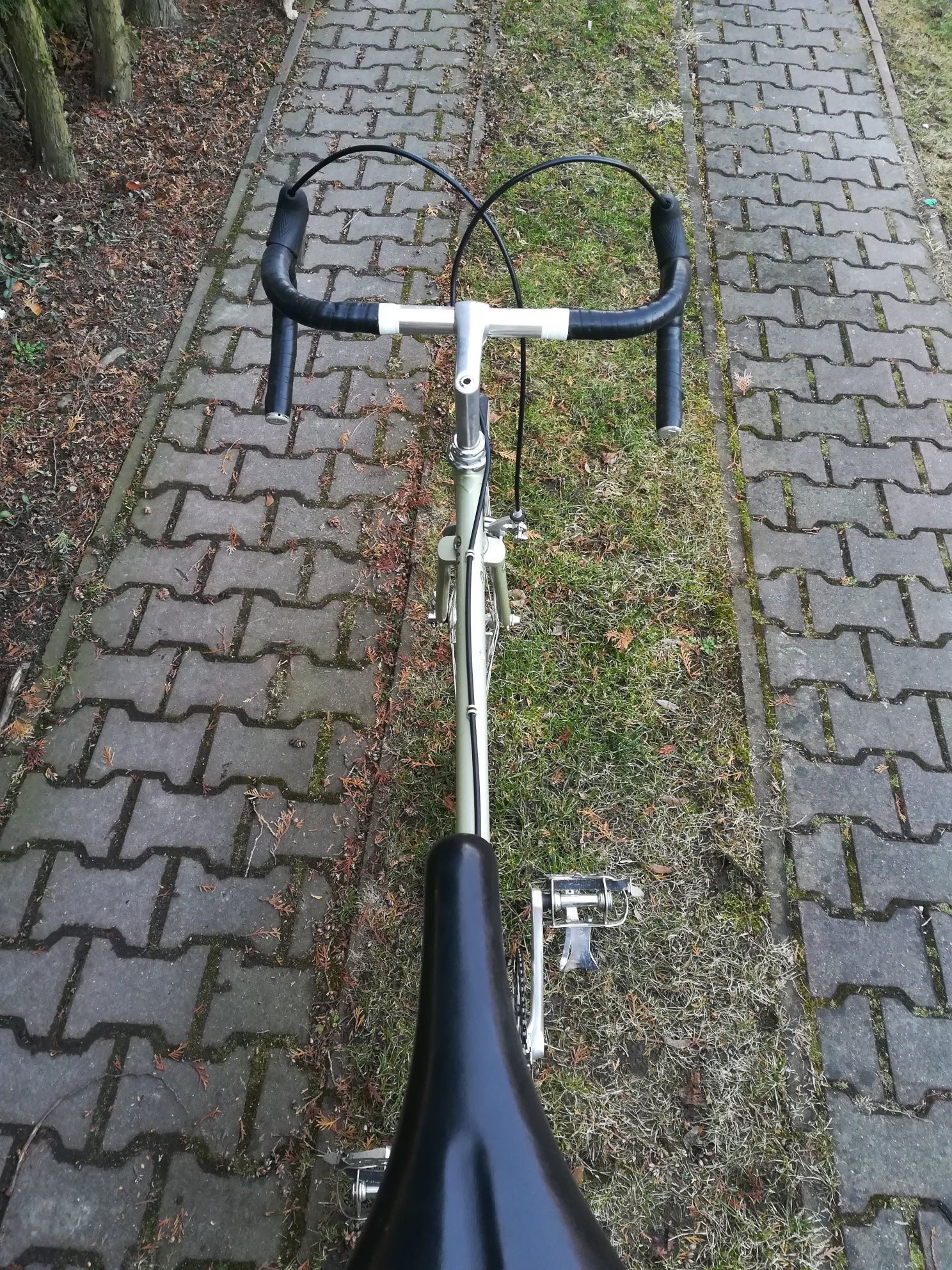 Giant Peloton...