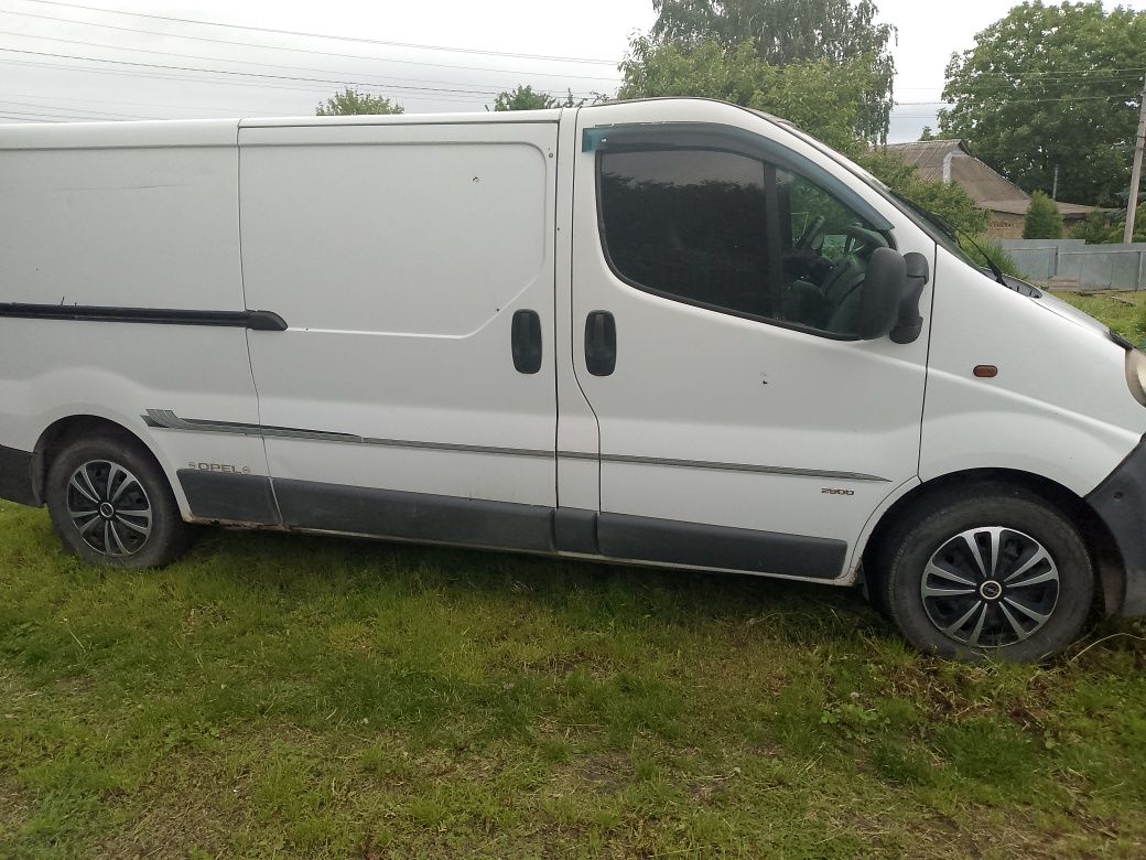 Продам Opel Vivaro