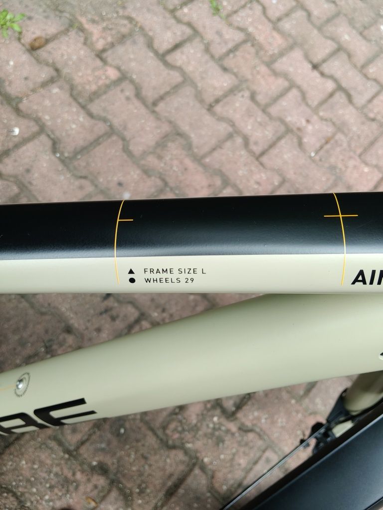 Rower Cube rama L