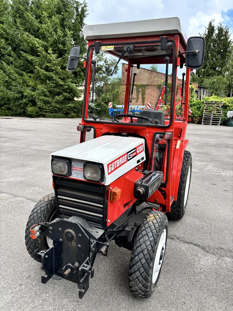 Traktor GutBrod 4200