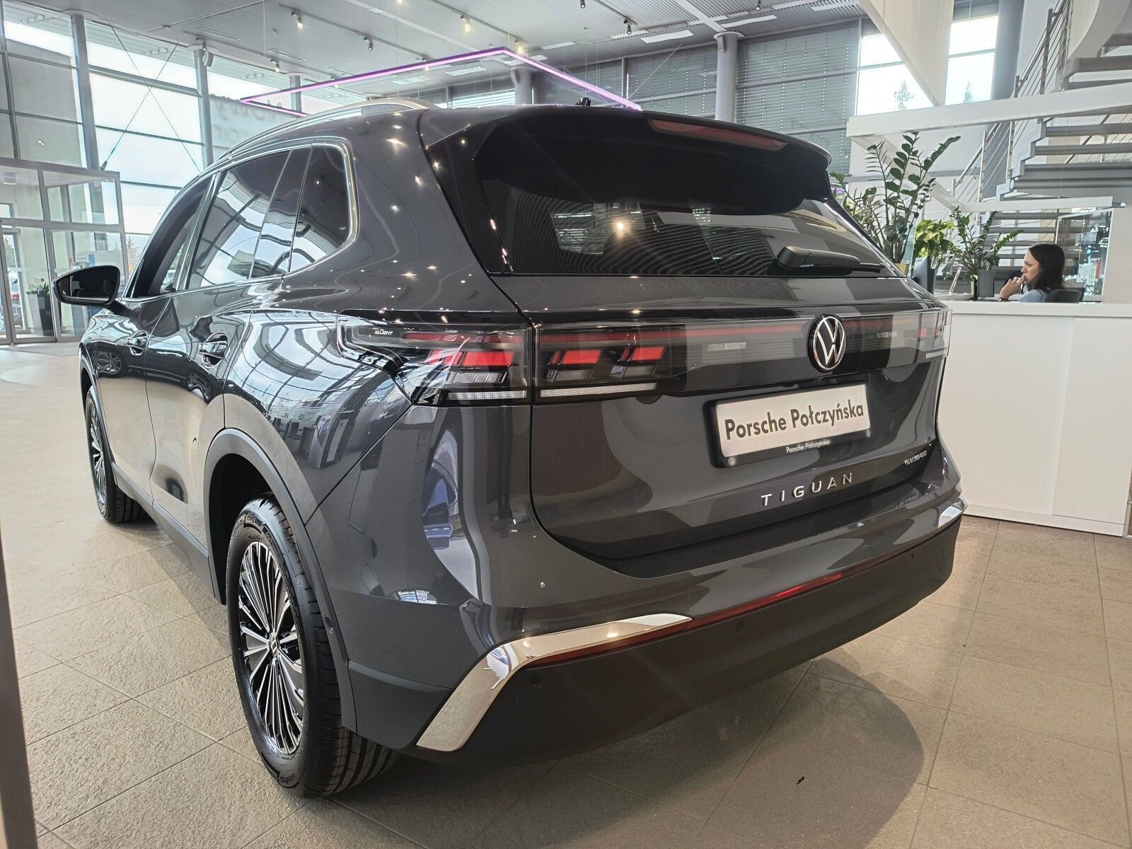Volkswagen Tiguan Elegance 1,5 eHybrid 150 KM automatyczna, DSG 6-stopniowa, Od ręki !