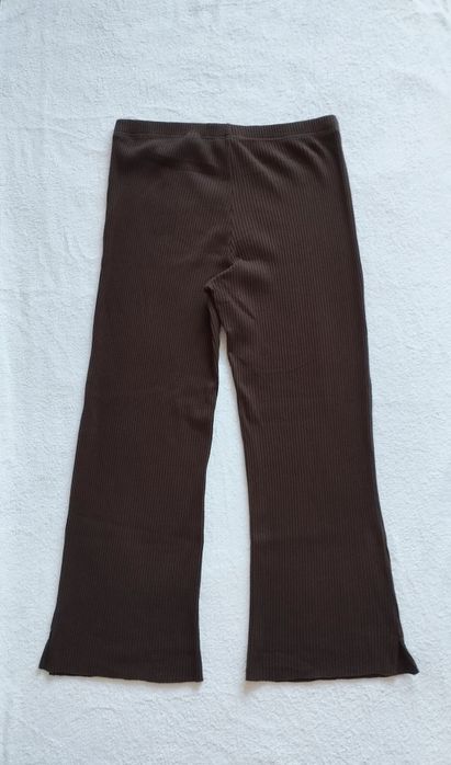 Brązowe prążkowane spodnie H&M L – wygoda i styl na co dzień!
