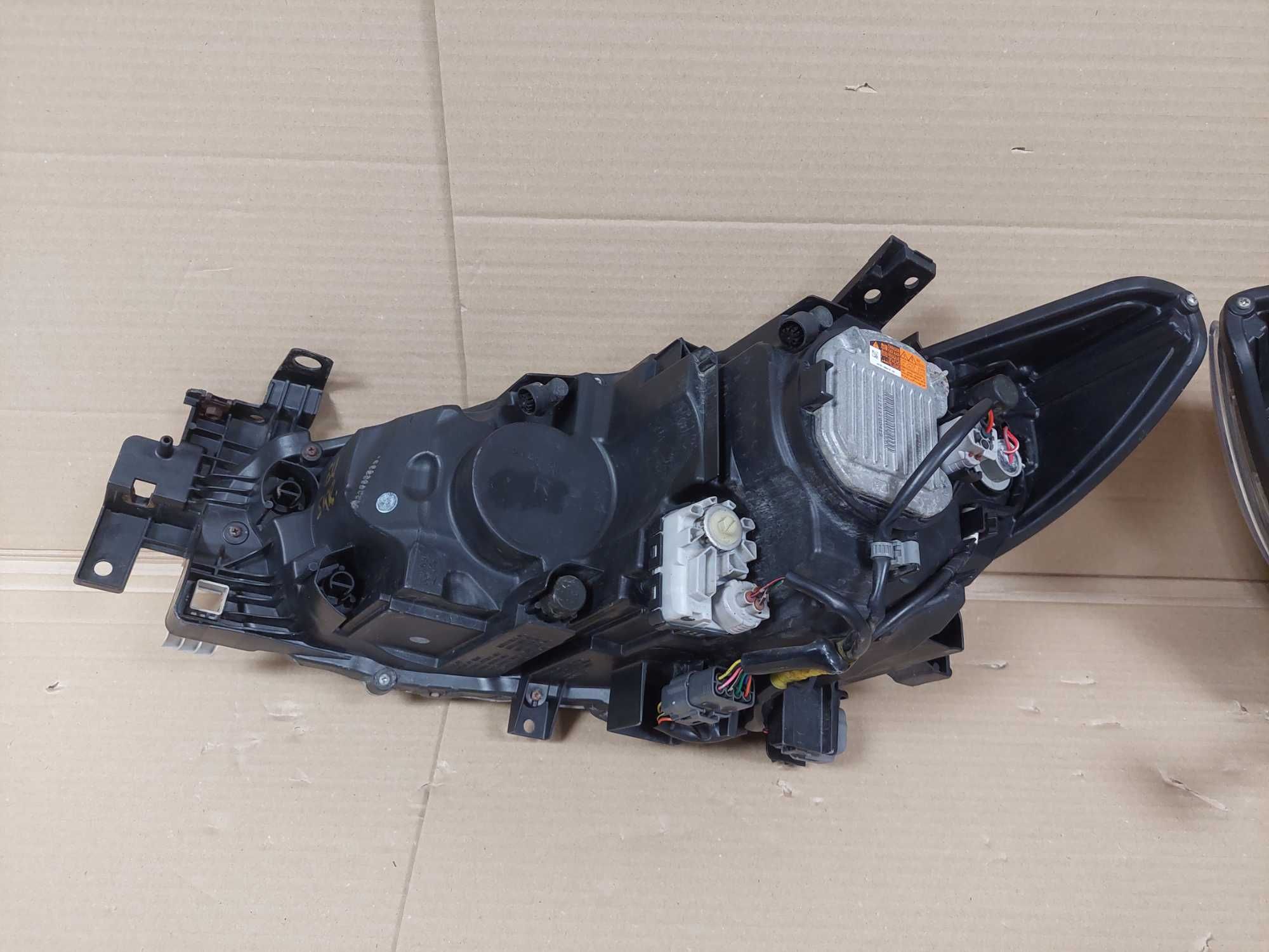 Mazda 6 VI GJ 12-15r lampa Bi Xenon LED skrętny prawa + lewa EU KPL