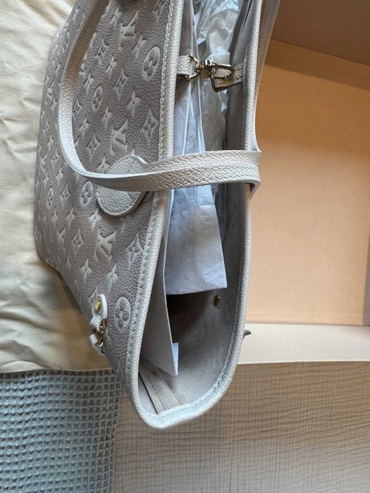 Nova mala tote de edição limitada da Louis Vuitton