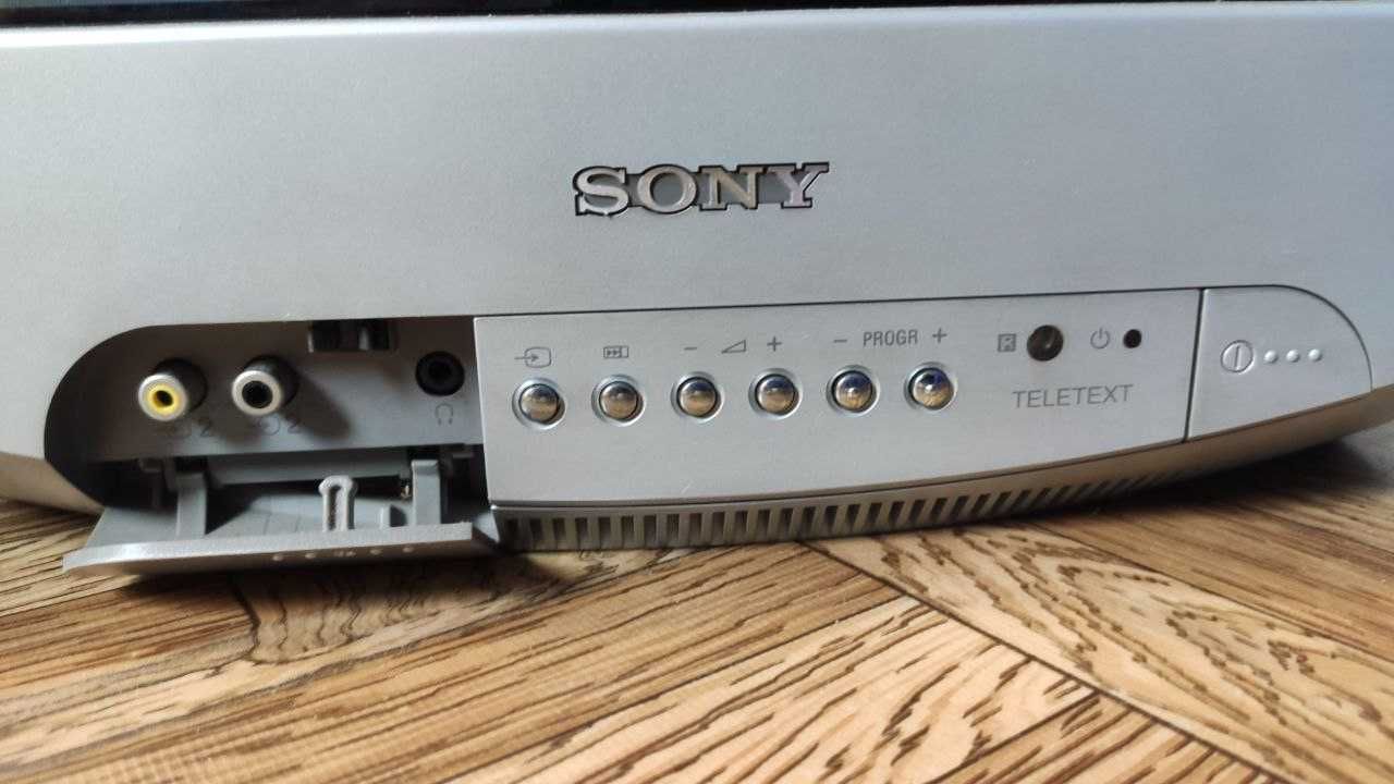 Телевізор Sony (15 дюймів)
