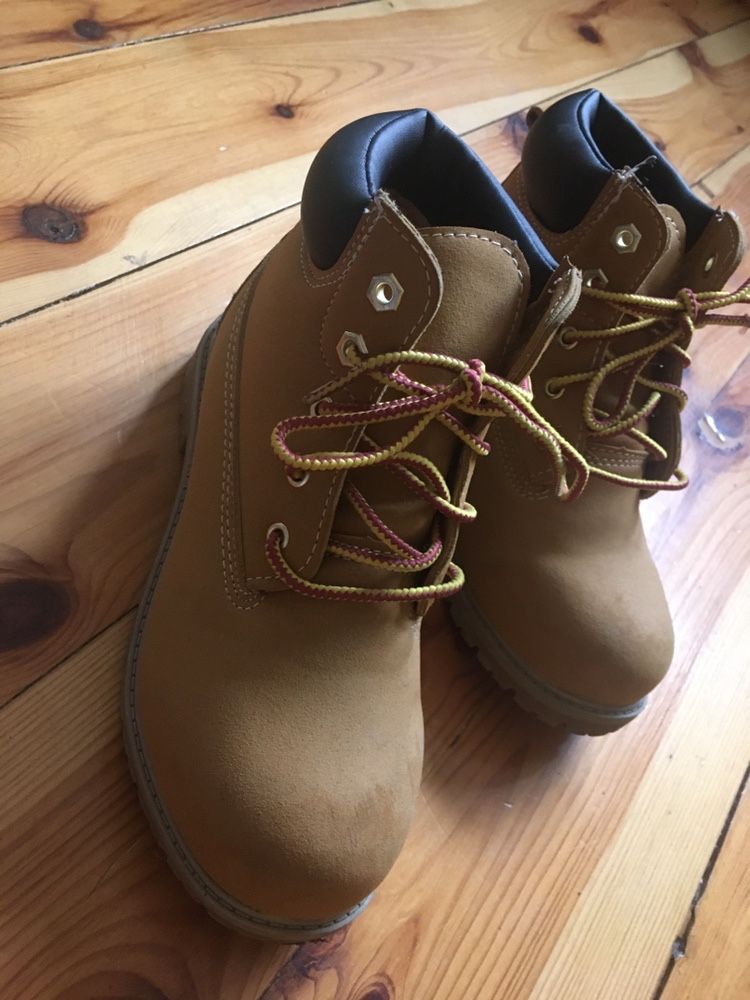 Buty trapery na zimę, ciepłe, rozmiar 35