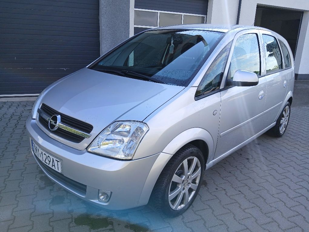 Meriva 1,6 benzyna automat niski przebieg