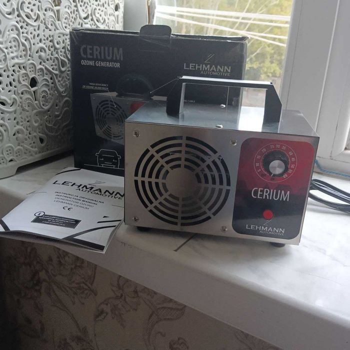 Озонатор для дому та авто. Генератор Озона. Озонатор повітря.