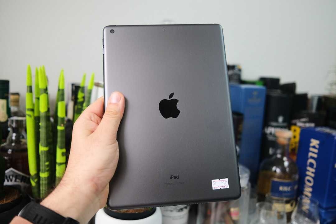 Apple iPad 10.2" 9 Gen 64GB Wifi Батарейка 100% в Оригіналі