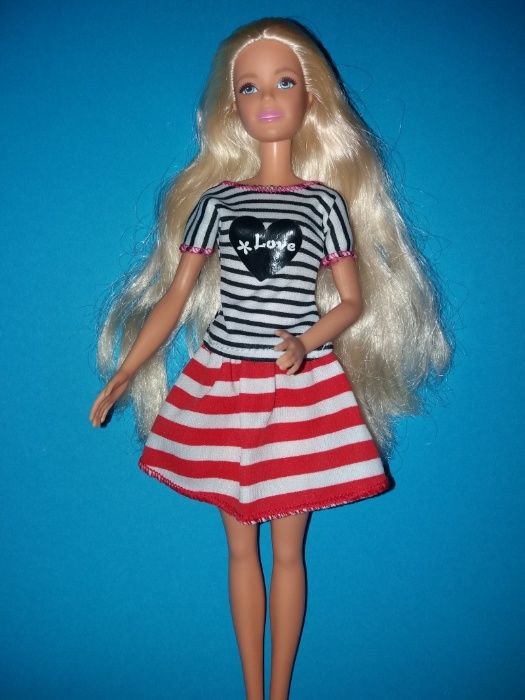 Ubranka dla lalki Barbie sukienka