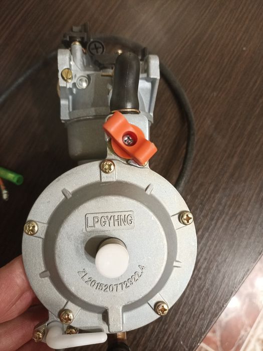 Газовий карбюратор до генератора