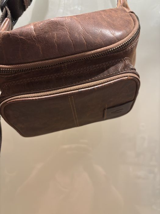 Camel Active. Bolsa de colocar à cinta.