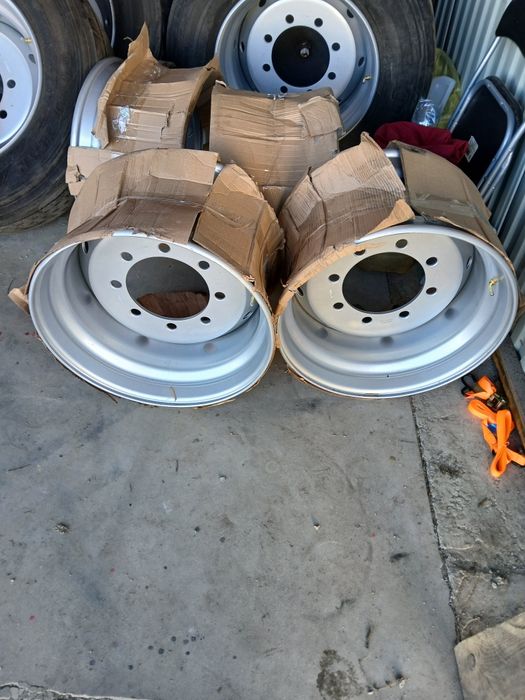 Felgi rolnicze 11.75x22.5 koła 385.  55.22.5 8 szpilek