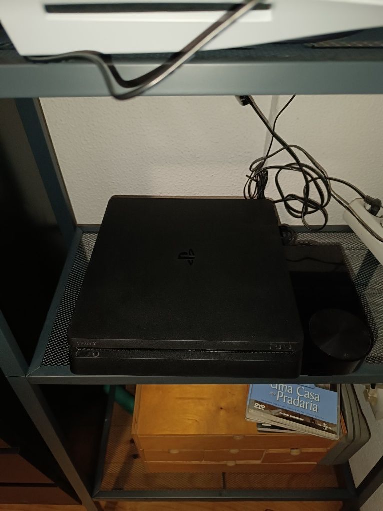 Playstation 4 Slim 1 Tb