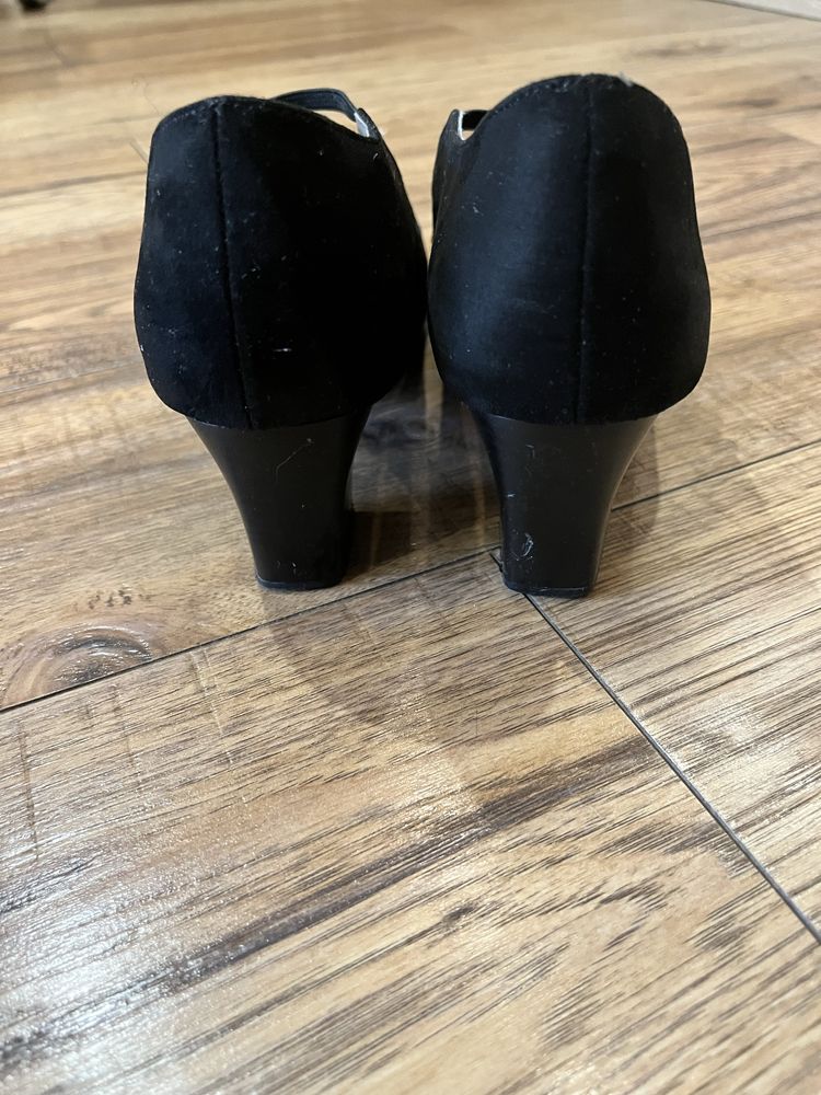 Półbuty damskie czarne Clara Barson 39