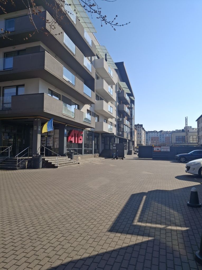 Двокімнатна квартира в елітному будинку на Щасливому