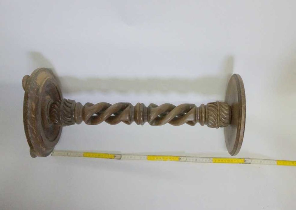 stary kwietnik drewniany rzeźbiony