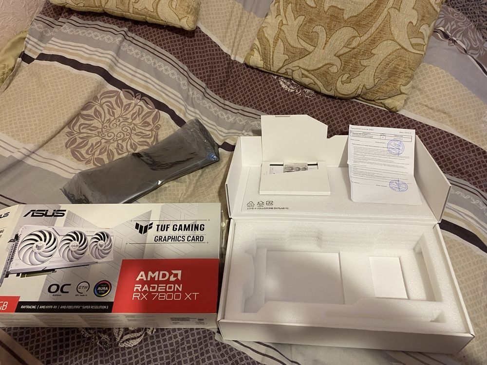 Відеокарта AMD Radeon RX 7800 XT 16GB GDDR6 TUF Gaming OC White Asus (