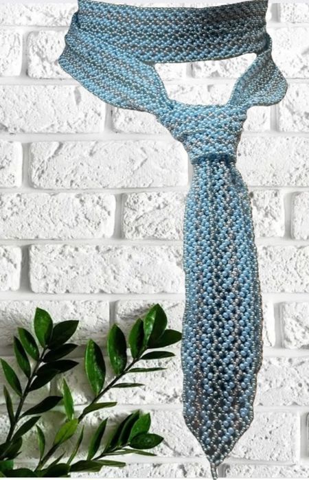 Краватка з бісеру