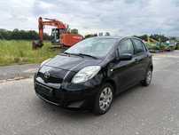 Toyota Yaris, 1,3 , mały przebieg 130 tyś km.  5-d, klima, 6 biegów