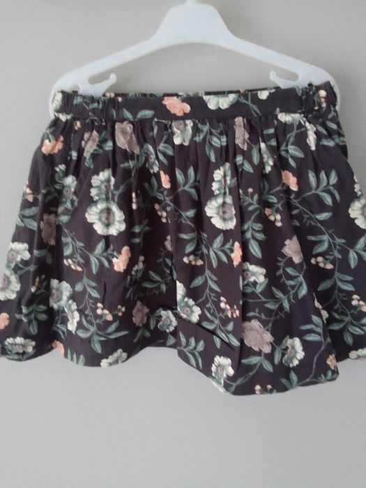 Spódniczka dla dziewczynki r.116 newbie KappAhl