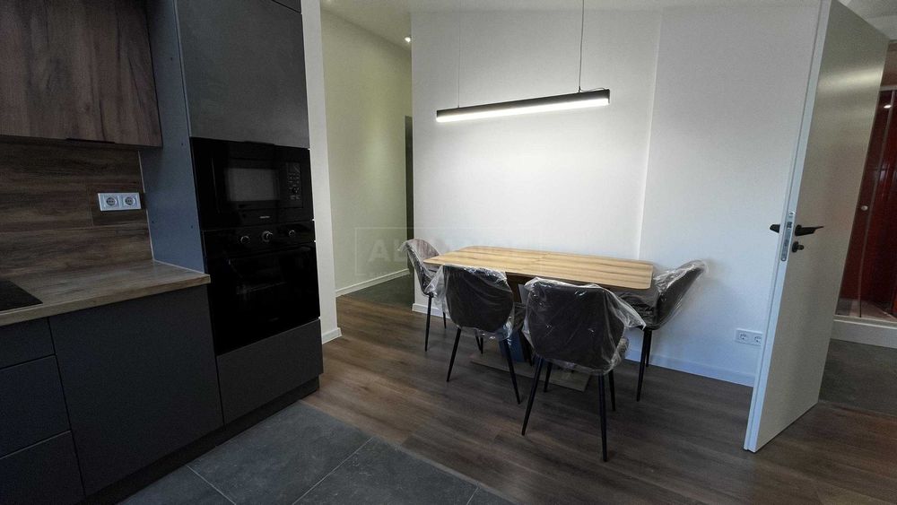 Квартира з ремонтом,меблями і технікою ,48 м.кв, закритий двір