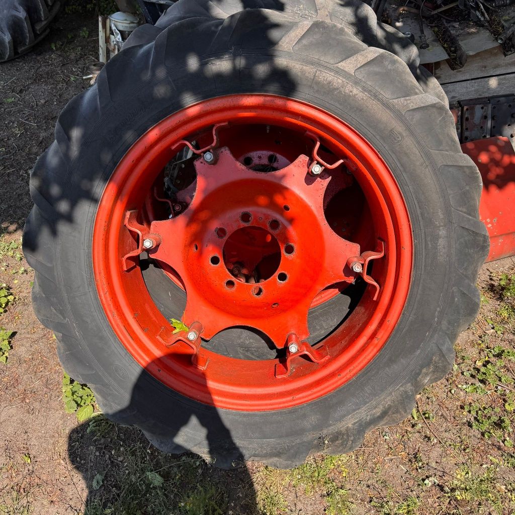 Koła 12,4 r 32 zetor 5211 Ursus 360 koła 12,4 32 wąskie przestawne