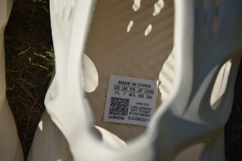 Yeezy foam runner 40 2/3