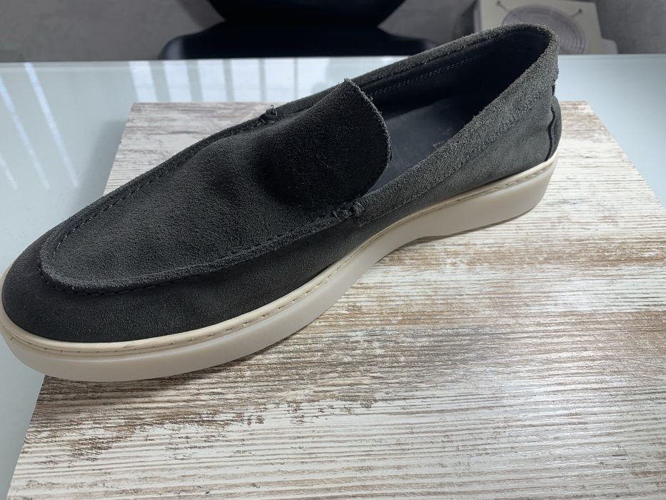 Ложери нові чоловічі 44 р Massimo Dutti