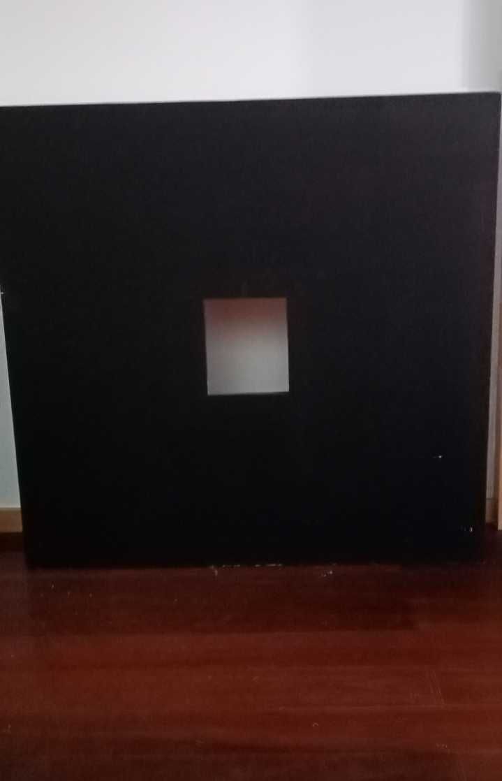 Quadro moldura em madeira para colocar Tablet ou monitor de fotos