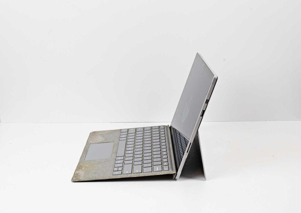 Microsoft Surface Pro 5 LTE Core i5-7300U/ RAM 8 Gb/ SSD 256 Gb/ 12,3"