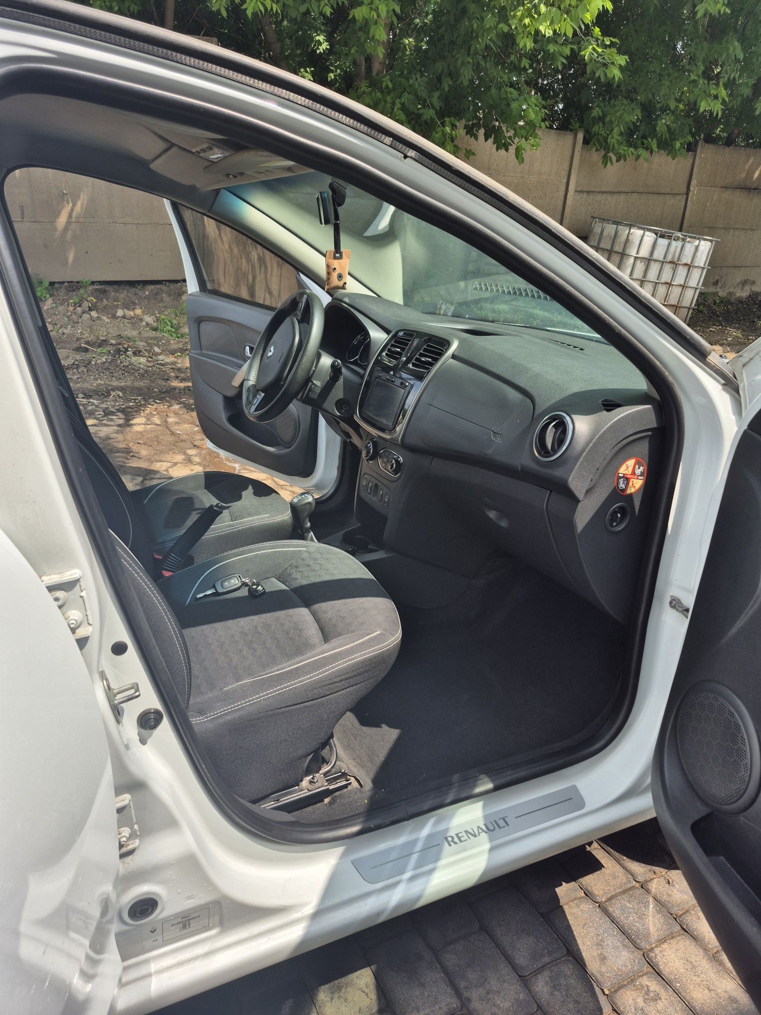 Renault Logan 2016