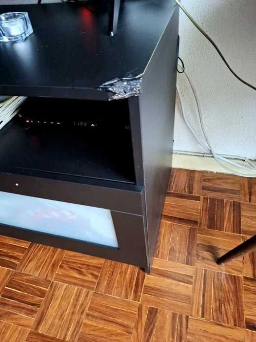 Móvel televisão preto com 2 gavetas grandes