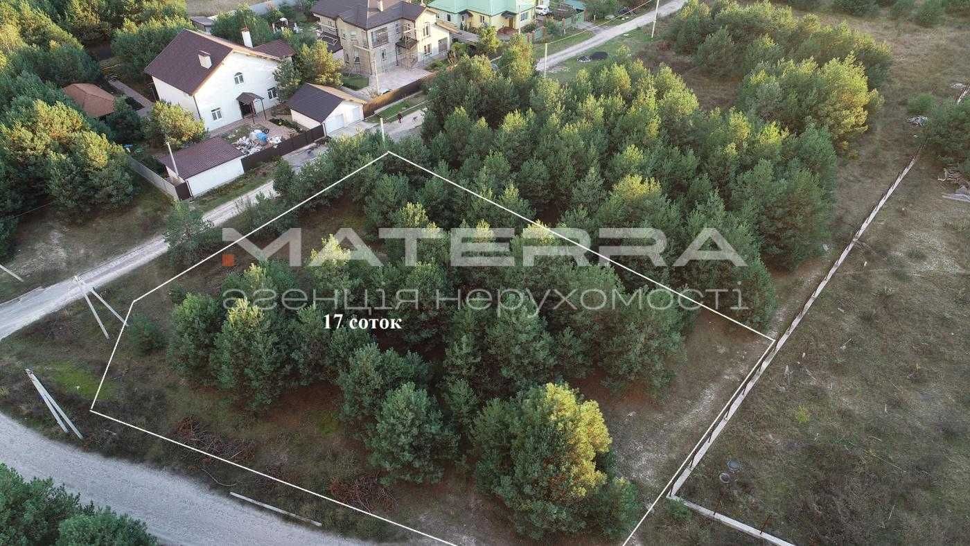 Продаж землі. Малютянка. Кутова. 17 соток. Газ, світло по вулиці.