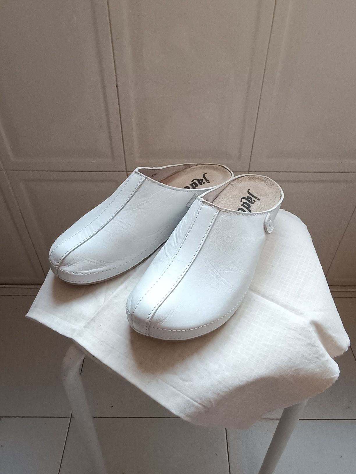 Sapatos Jade tamanho 40