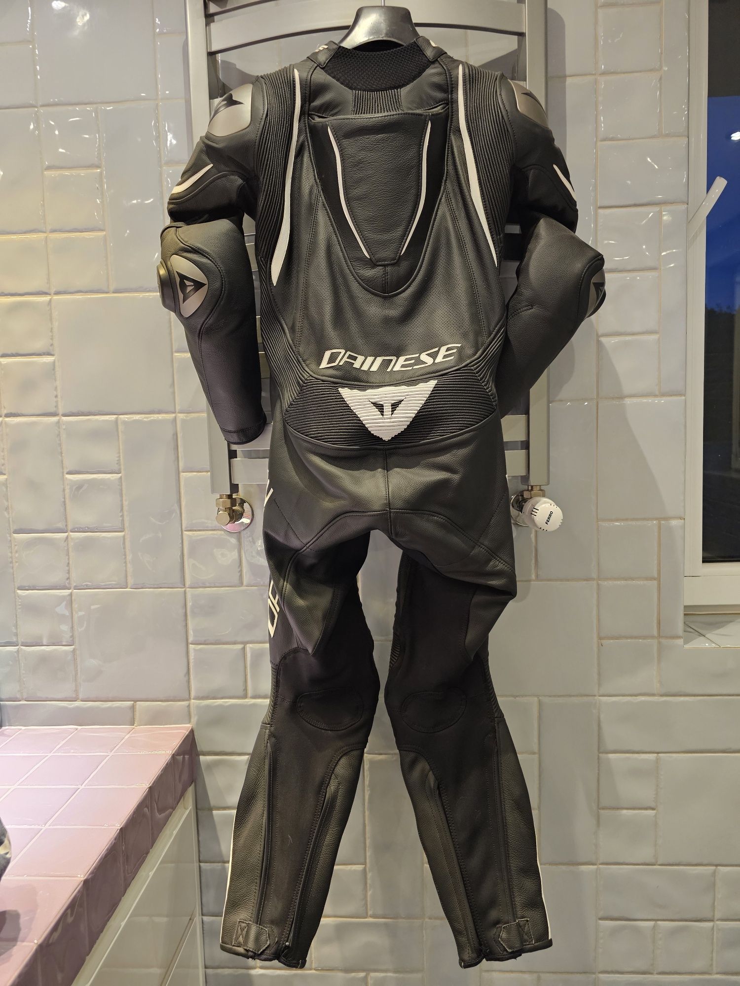 Kombinezon motocyklowy damski DAINESE LAGUNA SECA 4 1PC PERF r.38