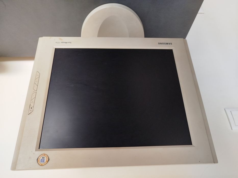 Monitor Samsung 17 polegadas
