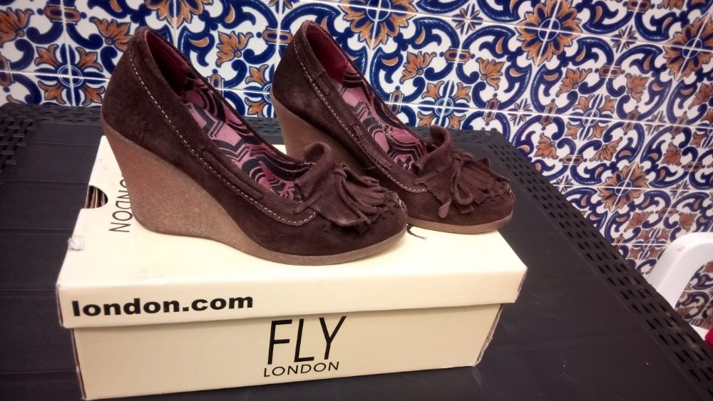 Sapatos de camurça, Fly London originais