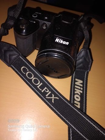 Máquina Nikon CoolPix