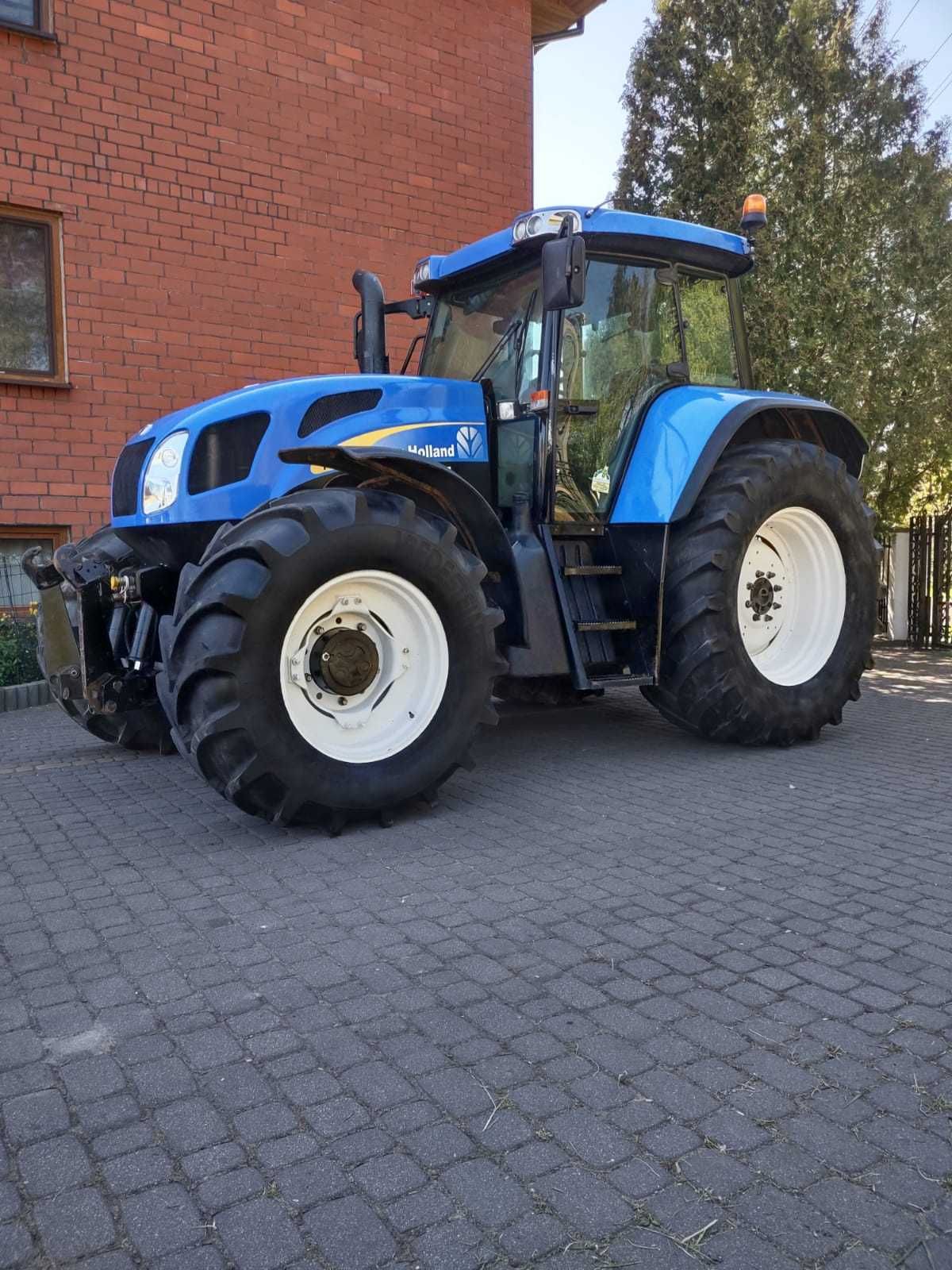 New Holland TVT 145 stan bdb opony 80 % przedni tuz nue john