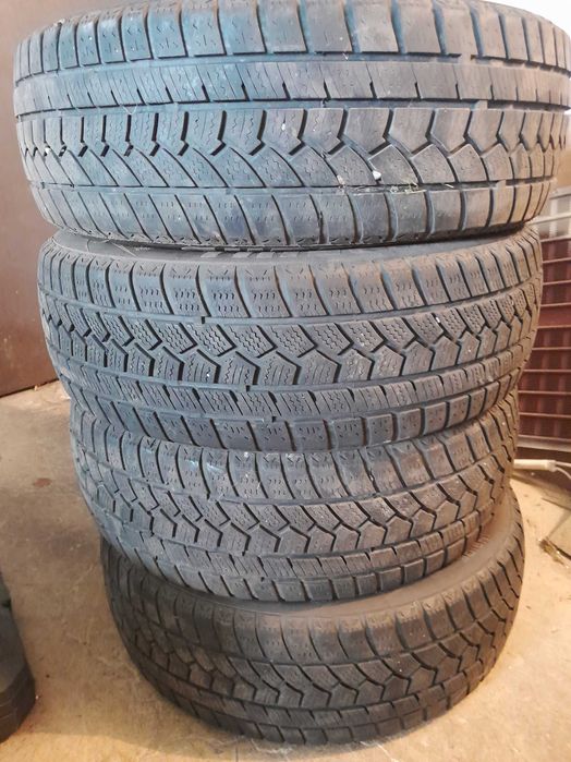 Komplet opon zimowych 185/60 15