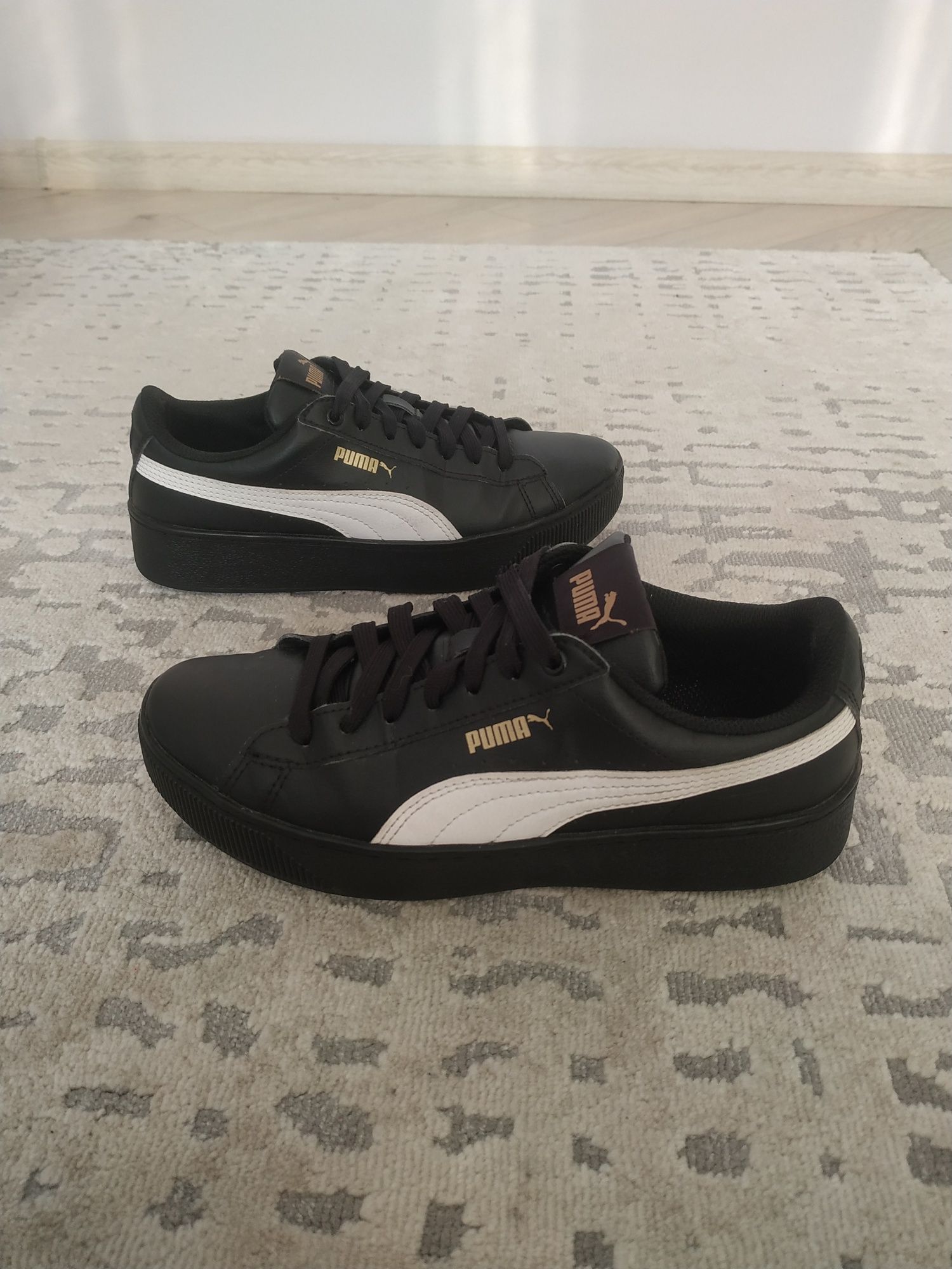 WКросівки жіночі Puma Vikky Platform SL  ,р38