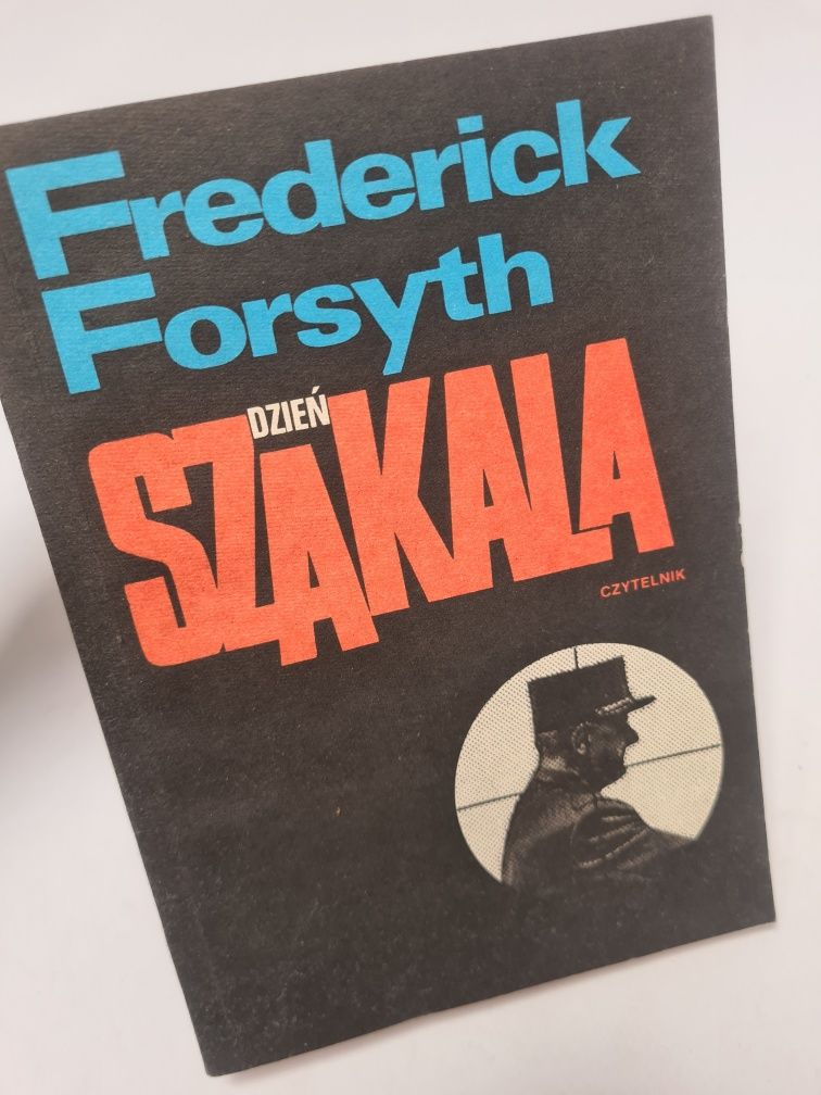 Dzień Szakala - Frederic Forsyth. Książka
