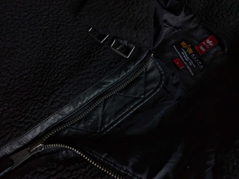 Куртка бомбер Alpha Industries B-3 Teddy USA