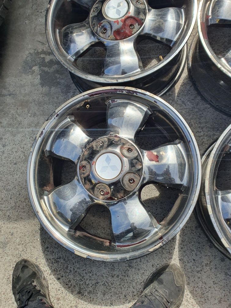 Диски Pajero R18 6/139.7 ЦО 67.1 8j ЕТ 31 4шт-14000грн.
