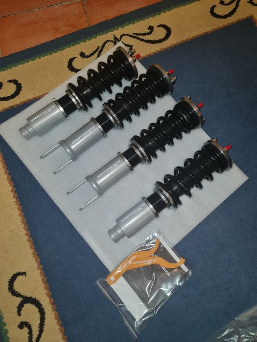 Coilovers Honda Civic EK/EJ 96 e 00 Maxpeedingrods (Novos)