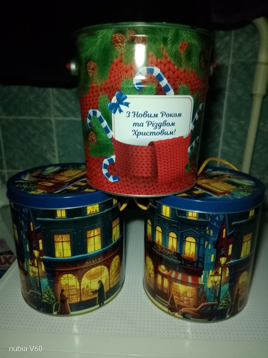 Подарункові відеречка під подарунки