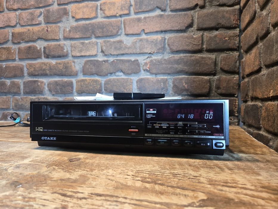 Otake VR C1 + oryginalny pilot . VHS, magnetowid.