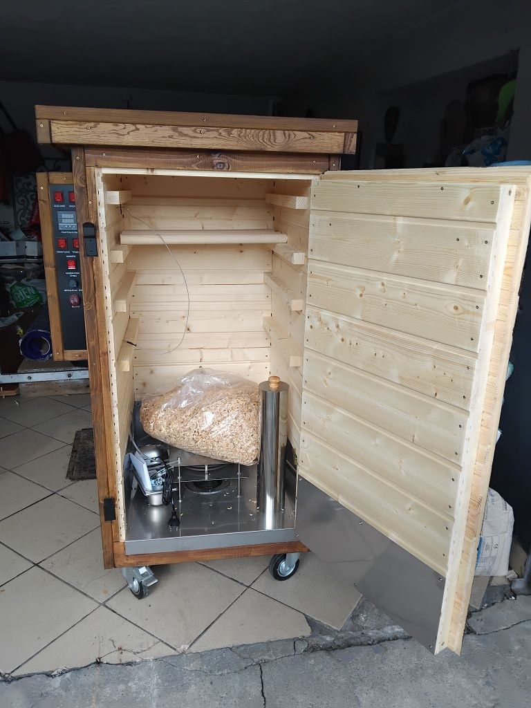 Wędzarnia elektryczna drewniana wędzarnik 250l